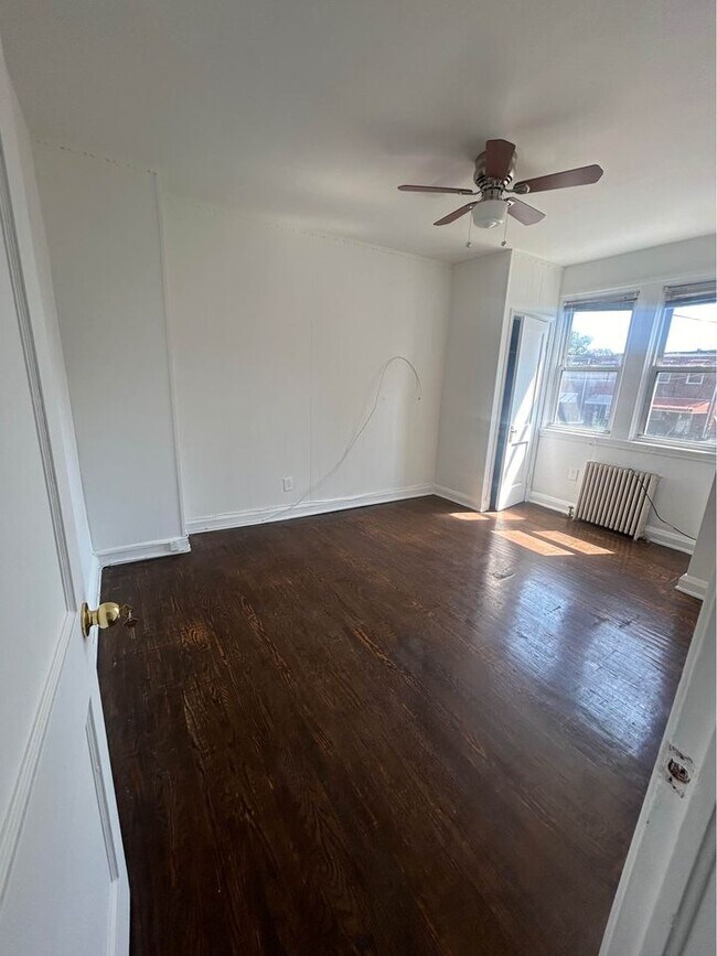 Bedroom 2 - 1305 N Linwood Ave