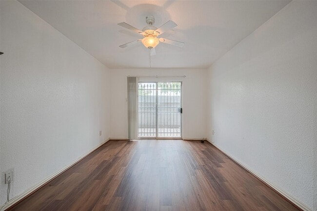 Building Photo - 6500 Sands Point Dr