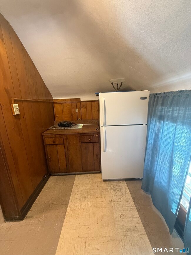 Building Photo - 117 Palm St