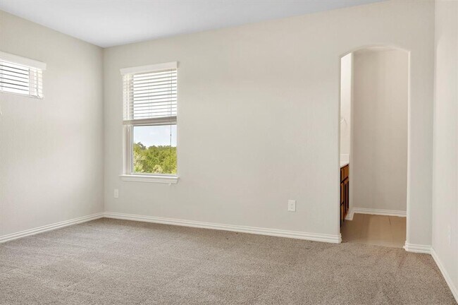 Building Photo - 128 Cipressi Cove