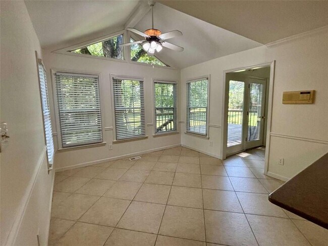 Building Photo - 4160 Creekwood Dr