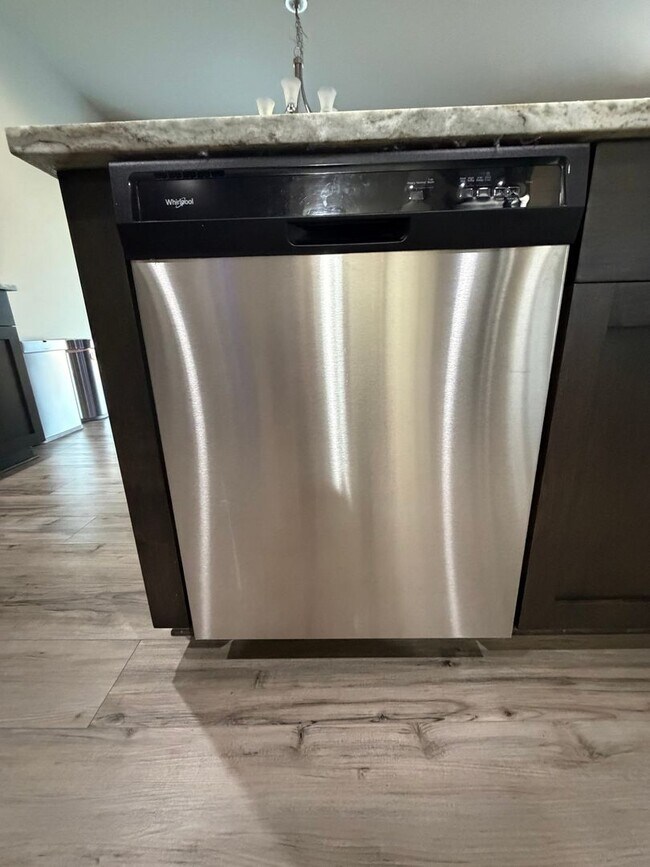 Building Photo - 13776 Grandeur Ave