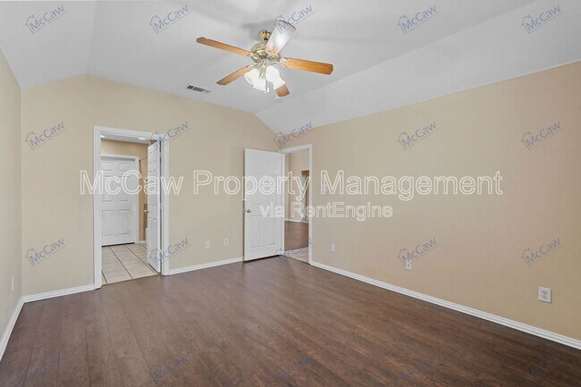 Building Photo - 2319 Great Light Dr