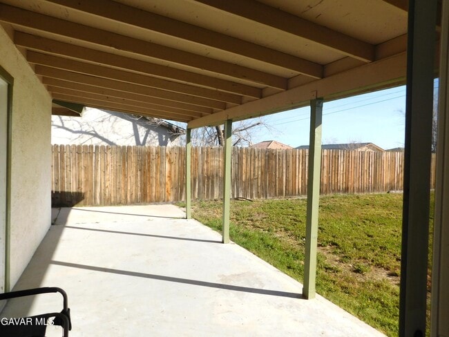 Building Photo - 9236 Bay