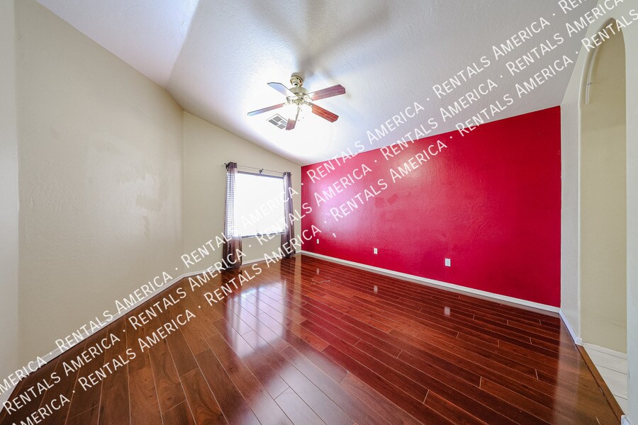 Building Photo - 2127 E Nighthawk Wy