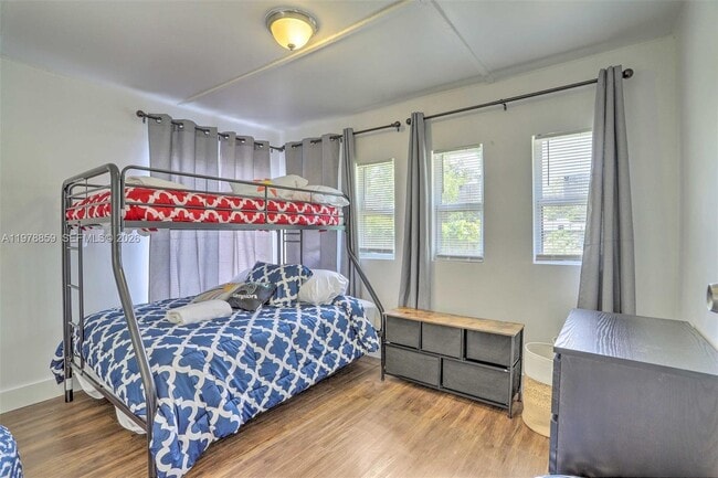 Building Photo - 1920 NW 47th St