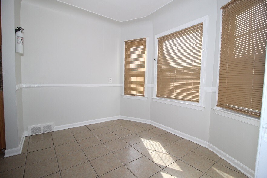 Building Photo - 22480 Lambrecht Ave