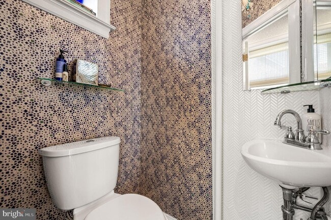 Building Photo - 217 Wayne Ave