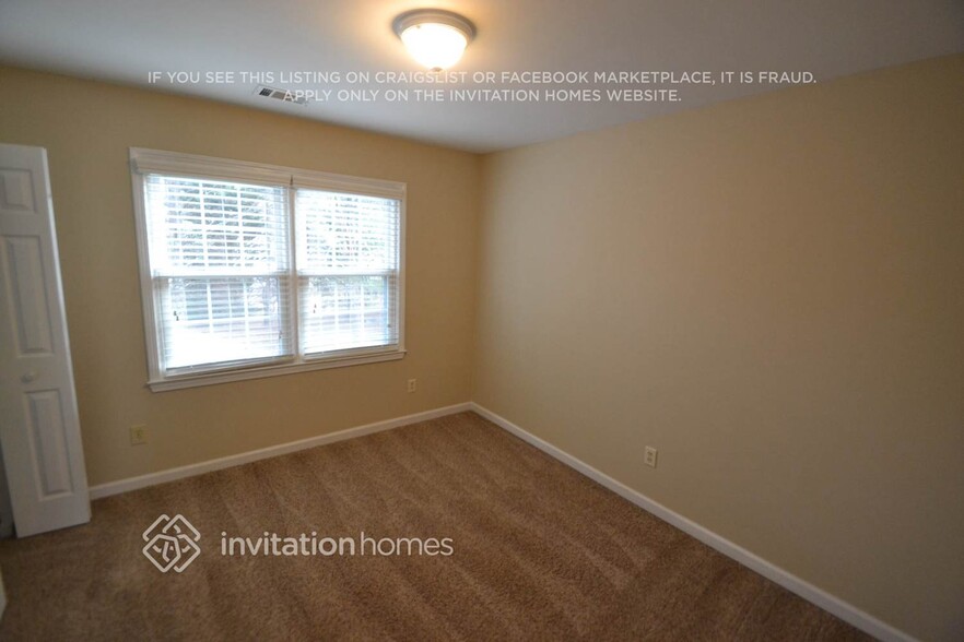 Building Photo - 1620 Brentwood Crossing SE