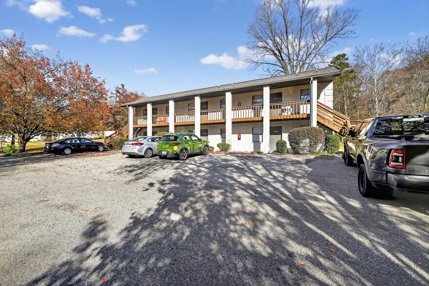 Building Photo - 105 Bay Meadow Ct