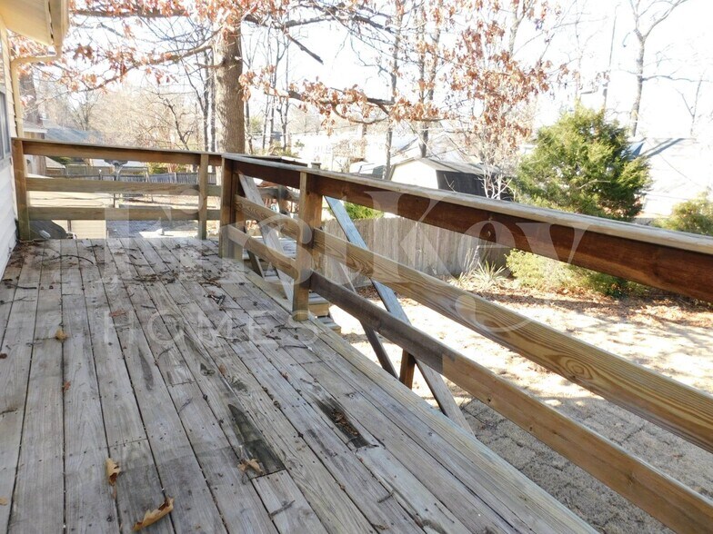 Building Photo - 4832 Rolling Meadows Dr