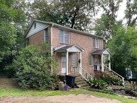 Building Photo - 1338 Colonial Dr