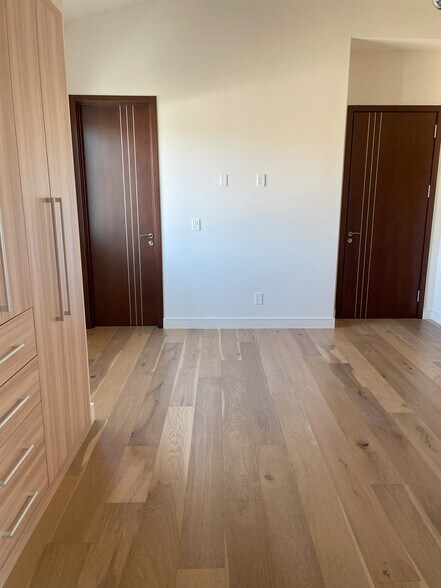Building Photo - 401 Firmona Ave