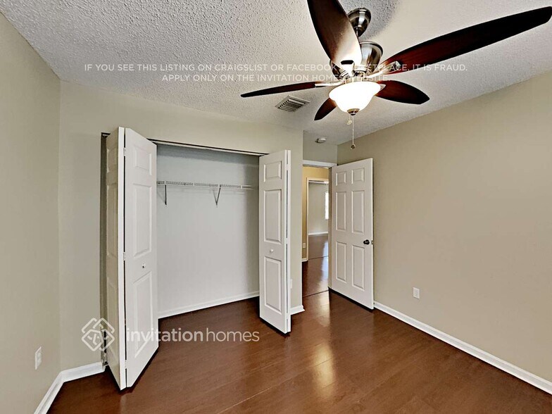 Building Photo - 5203 Eagle Cay Pl