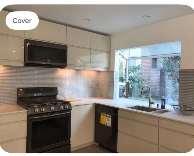 Building Photo - Pirtle