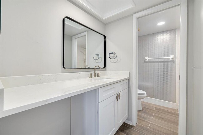 Building Photo - 218 Caryl Way