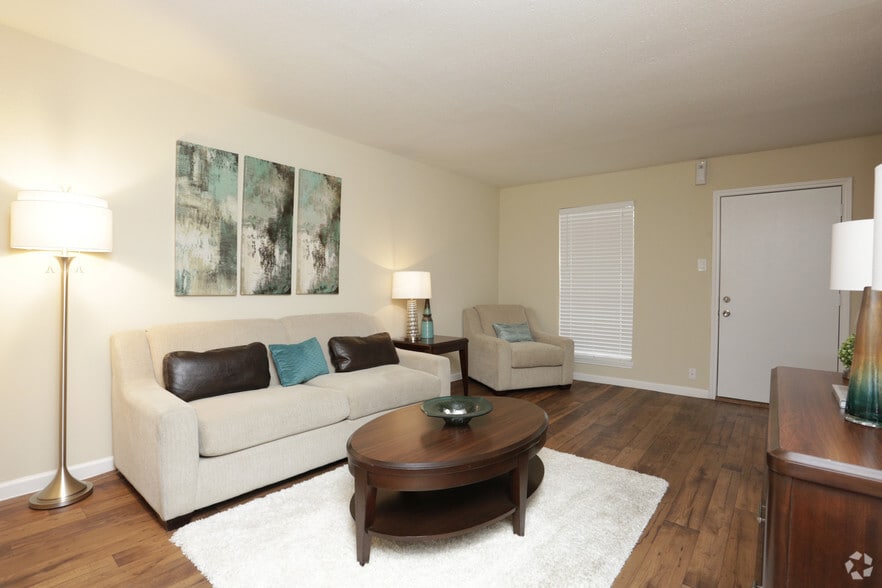 Model Living Room - Park on Vista