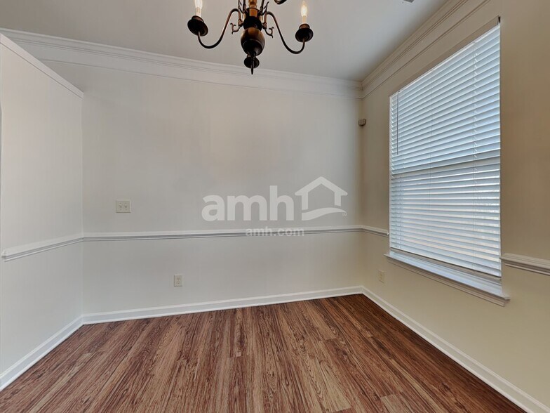 Building Photo - 7217 Winding Cedar Trl