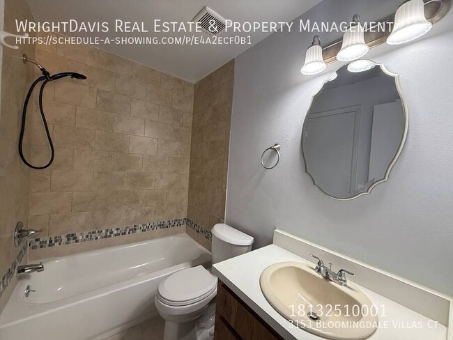 Building Photo - 3153 Bloomingdale Villas Ct