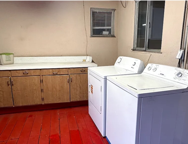 Building Photo - 4640 Clairemont Dr