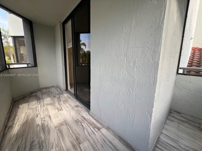 Building Photo - 8205 SW 152nd Ave
