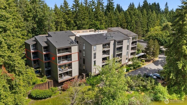 Building Photo - Resort Living at home!