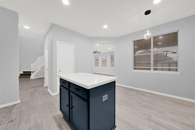 Building Photo - 15834 Mountain Mist Trail