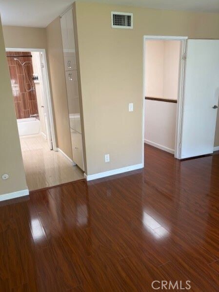 Building Photo - 5749 E Creekside Ave