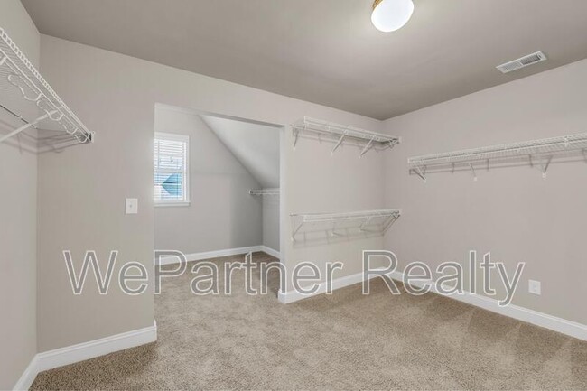 Building Photo - 7067 Walham Grove