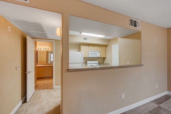 Building Photo - 8000 W Badura Ave