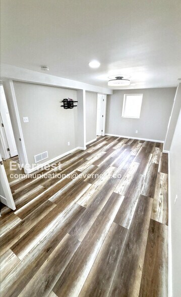 Building Photo - 1515 Mautenne Dr