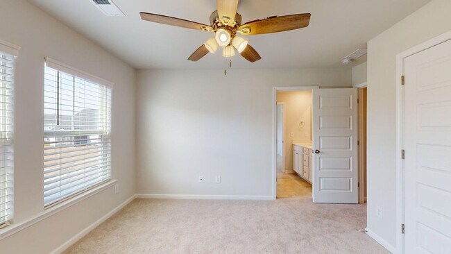 Building Photo - Ideal Home for Rent in Summers Corner Comm...