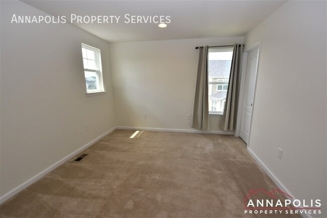 Building Photo - 7946 Monrovia Dr
