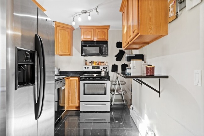 Building Photo - 41 Bishop Dr