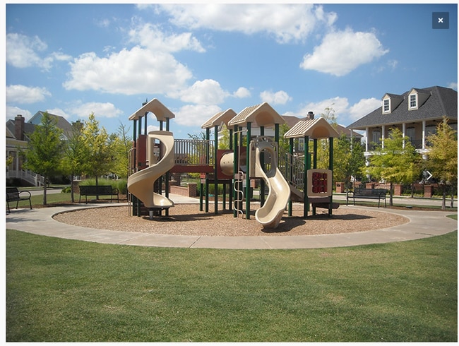Building Photo - Extra large 4 berm 3.5 bath townhome in Vi...
