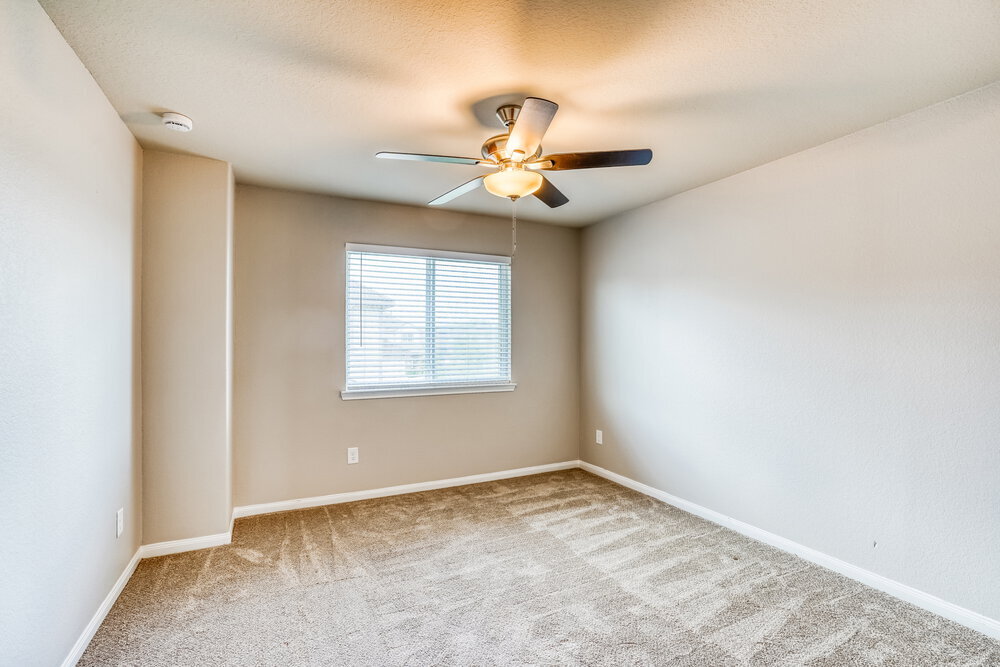 Building Photo - 18606 Cooper Ravine Way