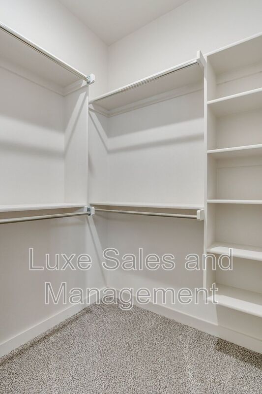 Building Photo - 8329 NW 163rd Ter