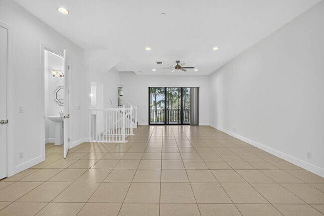 Building Photo - 4113 Faraday Wy