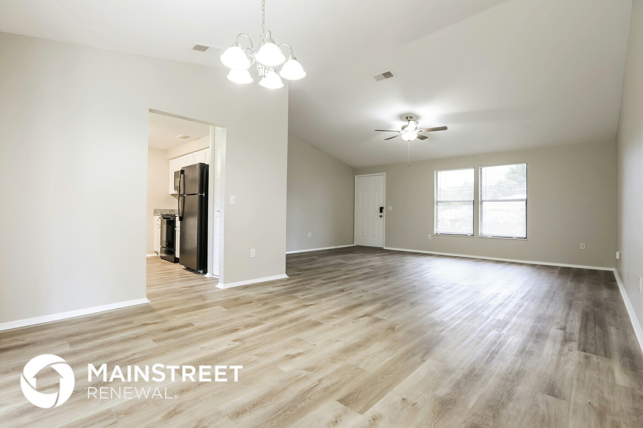 Building Photo - 20569 Tappan Zee Dr