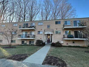 Building Photo - Stunning 2-Bed, 2-Bath Condo in Award-Winning Parkside Community!