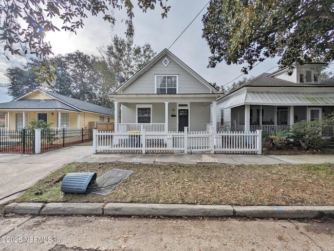 Building Photo - 424 Walnut Ct