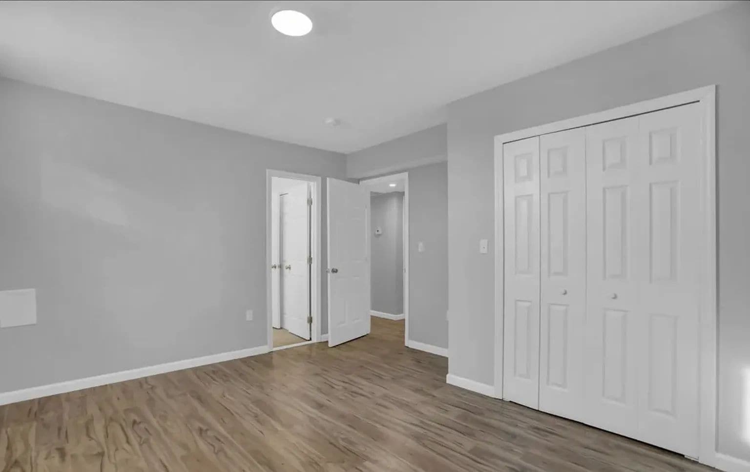 Building Photo - 5922 Benton Heights Ave