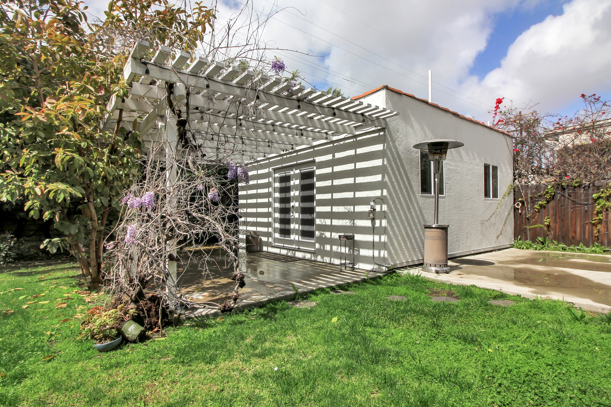 Building Photo - 123 N La Jolla Ave