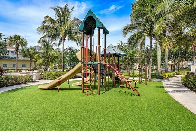 Building Photo - 276 Murcia Dr