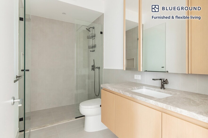 Building Photo - 655 Union St