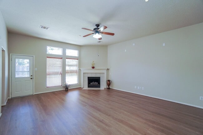 Building Photo - 13627 Mansor Dr