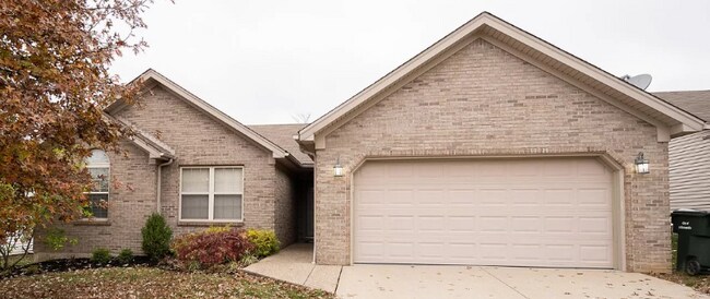 Primary Photo - 3807 Crown Ridge Ln