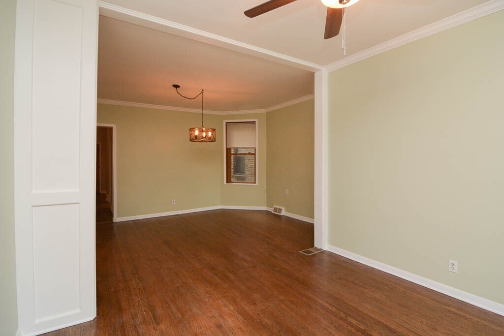 Building Photo - 3531 N Bell Ave