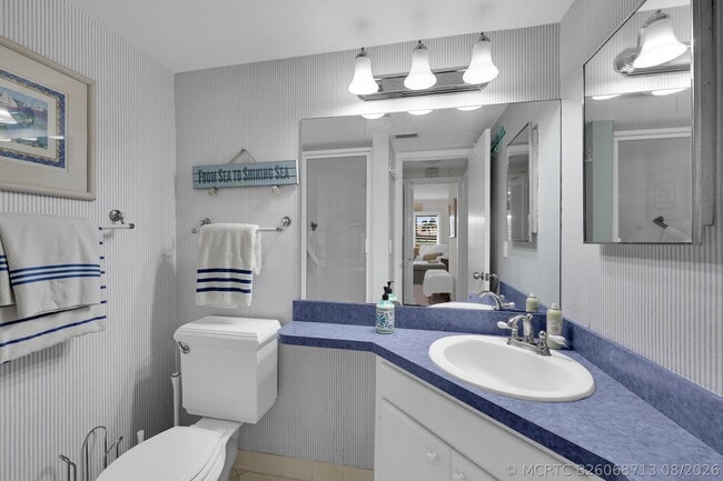 Building Photo - 475 Tequesta Dr