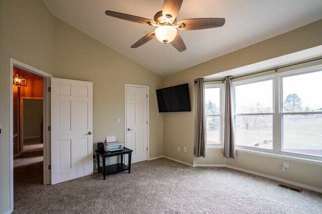 Building Photo - 850 Wuthering Heights Dr